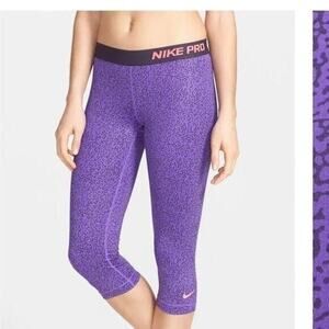 Nike Pro Mezzo Print Capris Purple Size Small